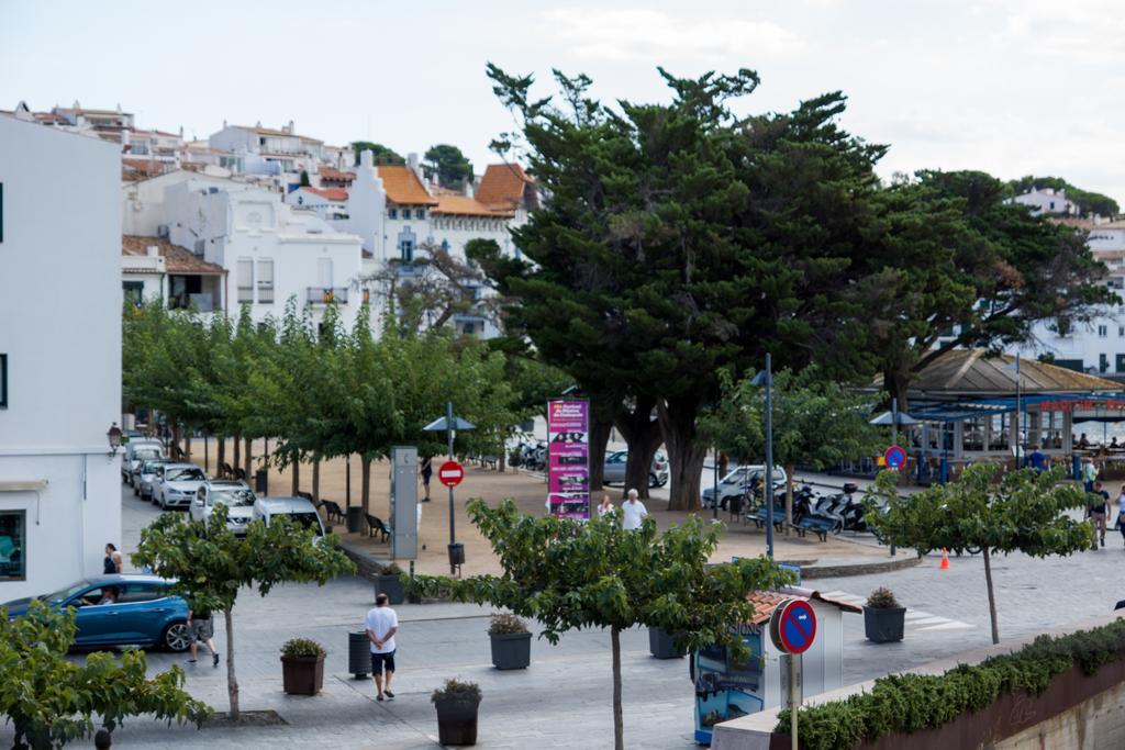 Hostal Marina Cadaqués Exterior foto